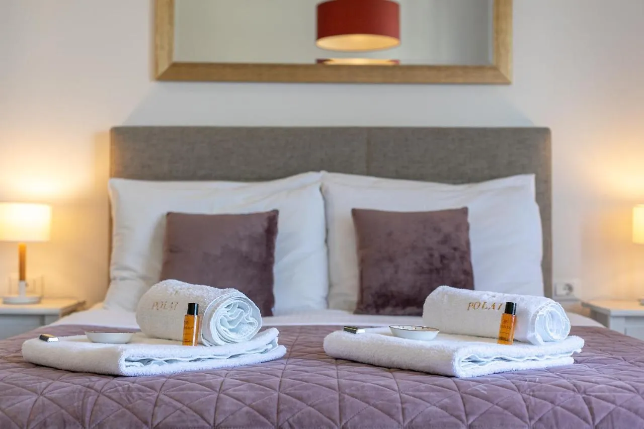 Polai Panorama Apartments With Free Parking Croatie