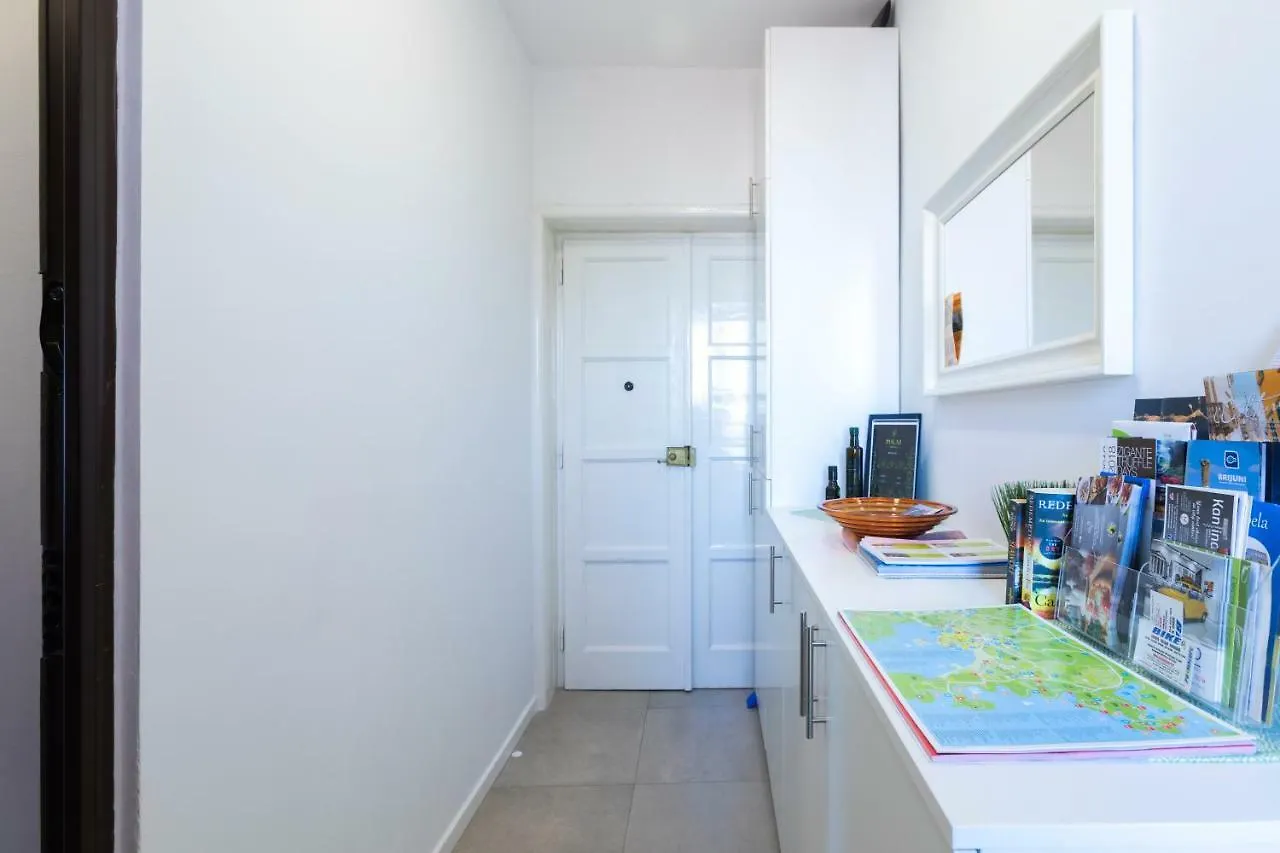 Polai Panorama Apartments With Free Parking  プーラ