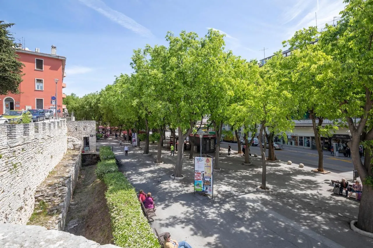 Polai Panorama Apartments With Free Parking