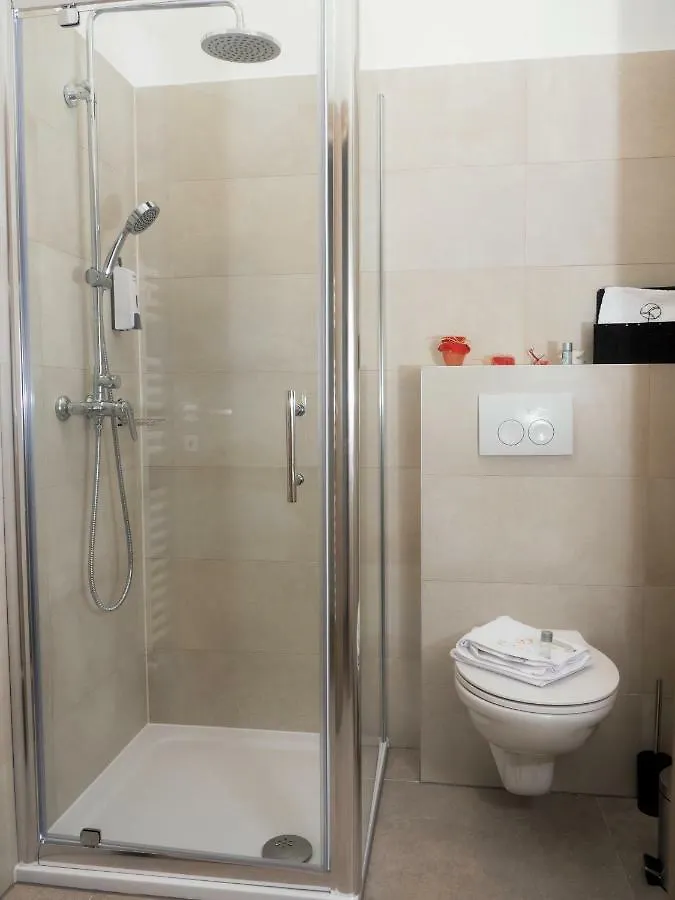 Polai Panorama Apartments With Free Parking Croatie